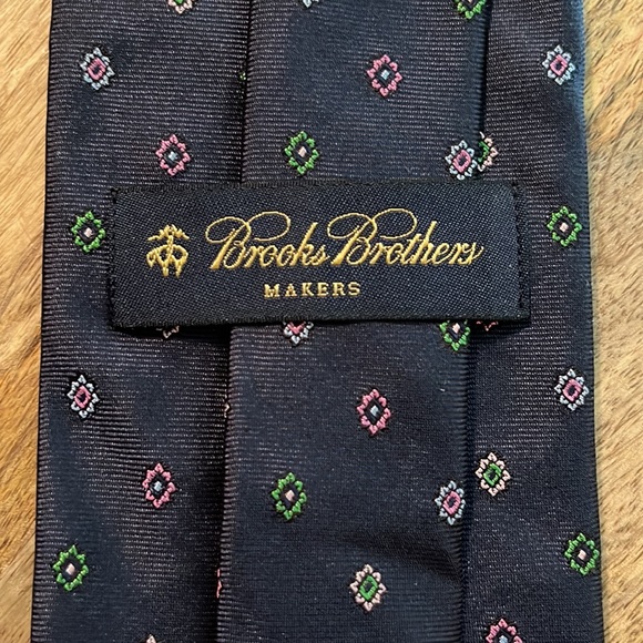 BROOKS BROTHERS Men silk Tie Graphic Rounds Floral Print Blue Multicolor $88 NEW - Picture 4 of 14